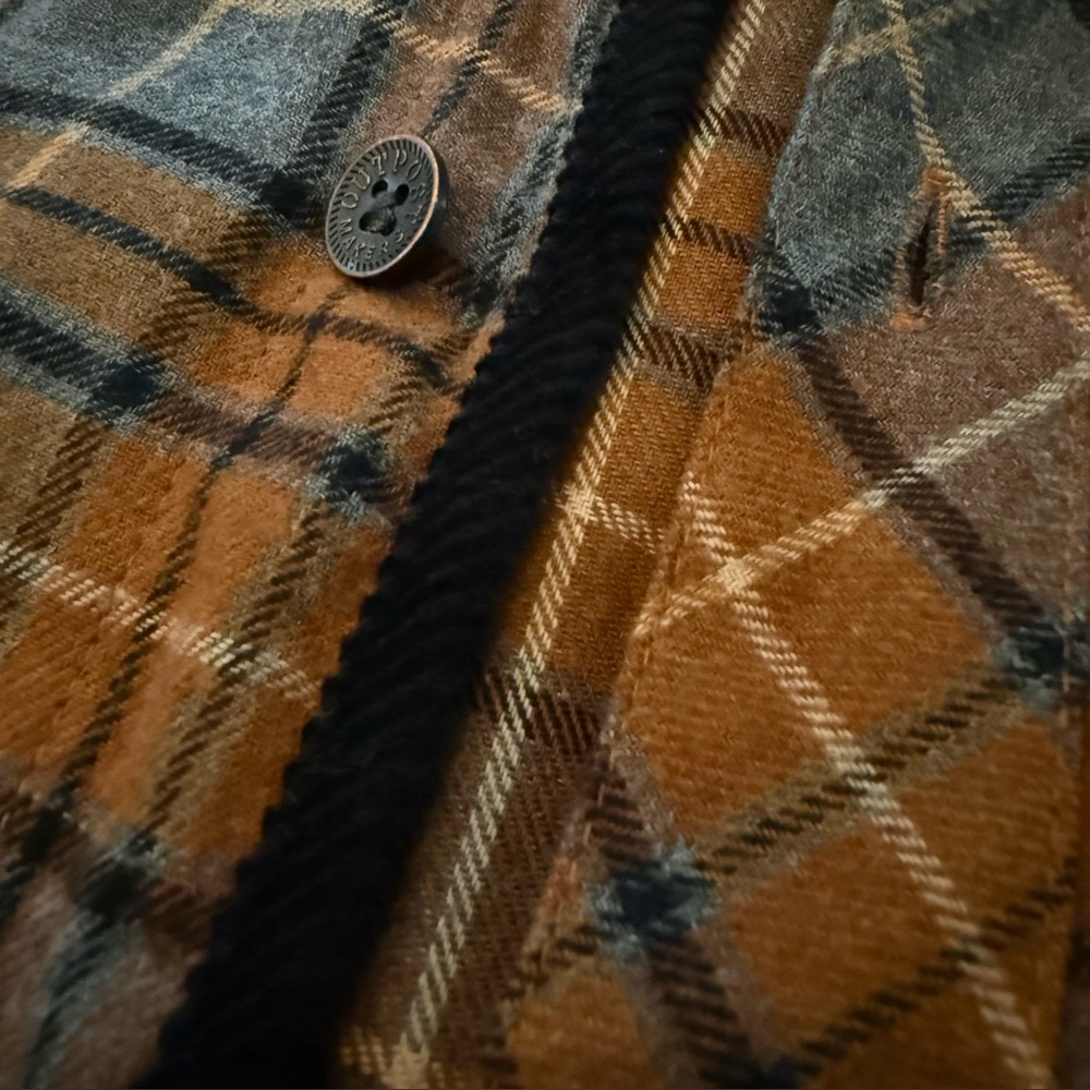 Buckle Outpost Makers Brushed Plaid Flannel Button Front Shirt - Picture 9 of 10